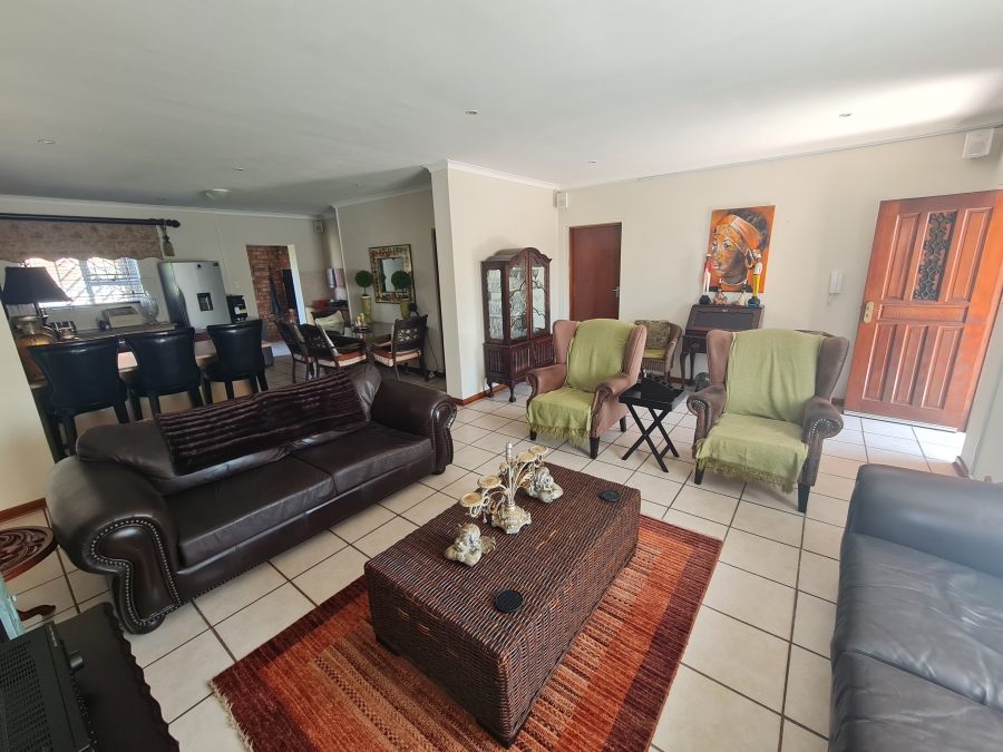 3 Bedroom Property for Sale in Jeffreys Bay Central Eastern Cape